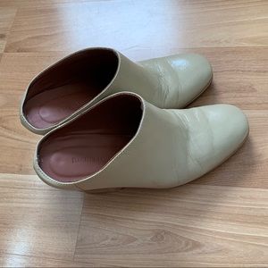 Rachel Comey Mars mule in size 6